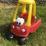 Classic Cozy Coupe Ride-On (Little Tikes)Red & Yellow *2