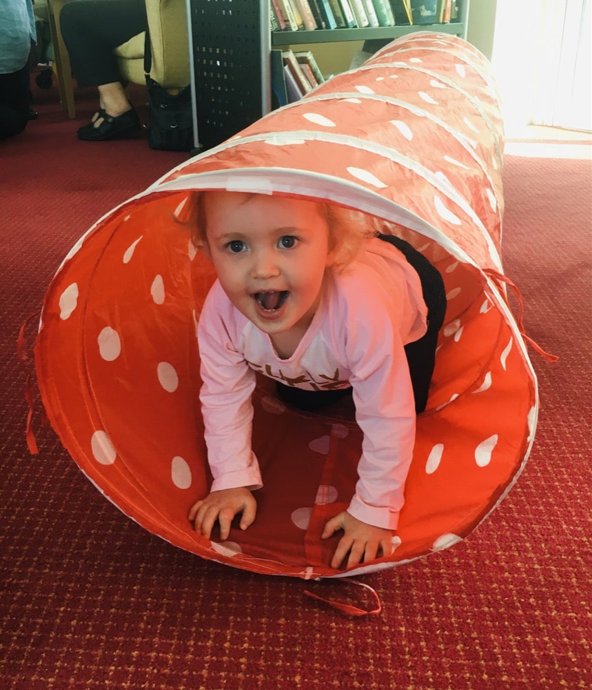 Pop Up Play Tunnel - Red & White Spots