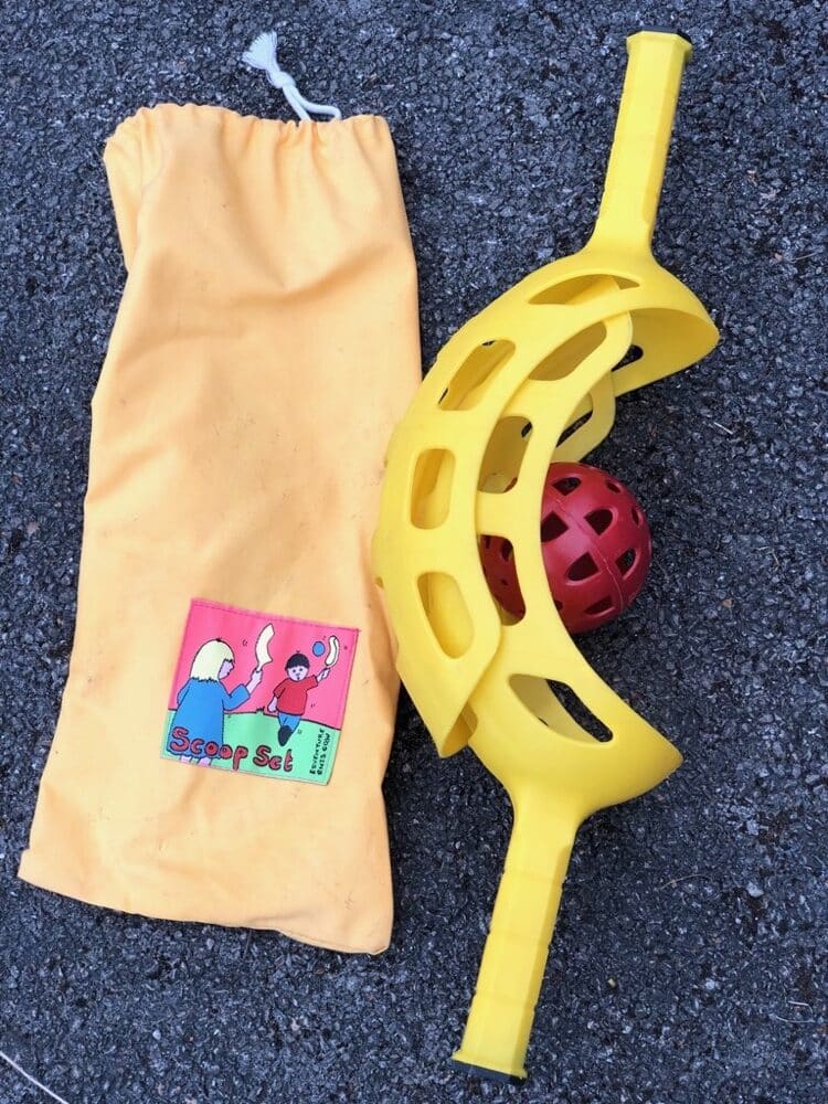 Scoop Ball Game Scoop Toss Catch Set (Yellow)