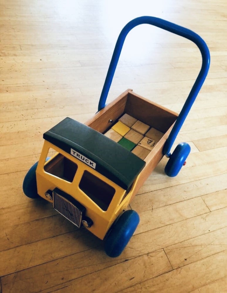 Baby walkers that cheap look like trucks