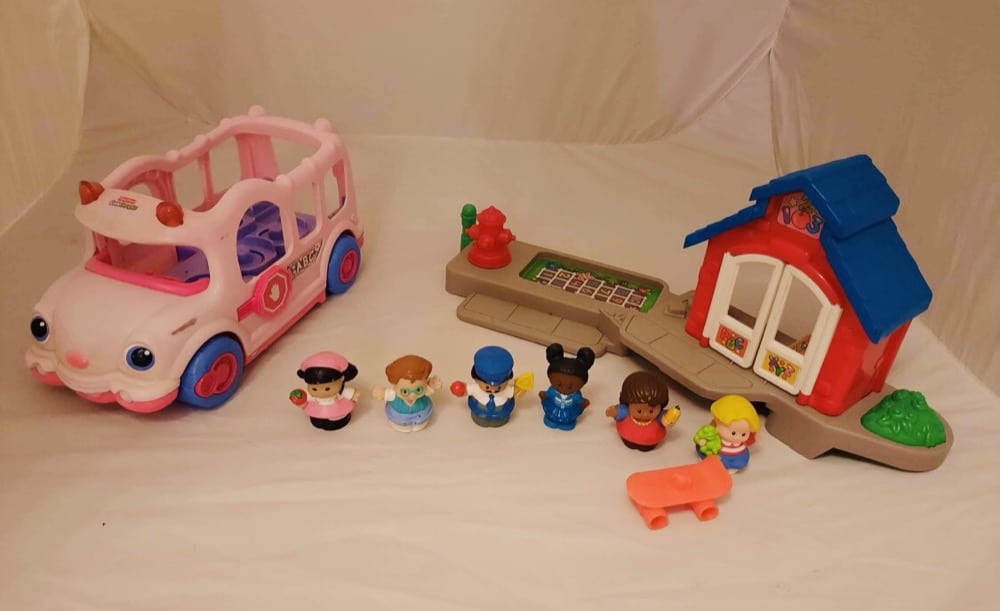 Little People Vintage School Mini Bus Set