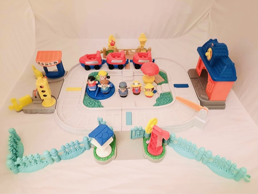 Little People Vintage Train Station Play Set