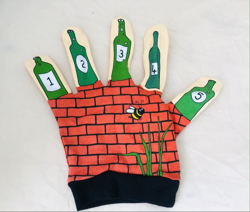 Ten Green Bottles - Favourite Song Mitts