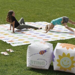 Garden Games Get Knotted 3 Metres x 3 Metres PVC Mat (2) - Image 3